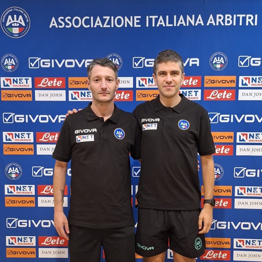 ⚽️RADUNO PRECAMPIONATO CAN FUTSAL 

📸In foto i nostri associati Diego Loris Mitri e Daniele Perrino.

🍀In bocca al lupo per la stagione!